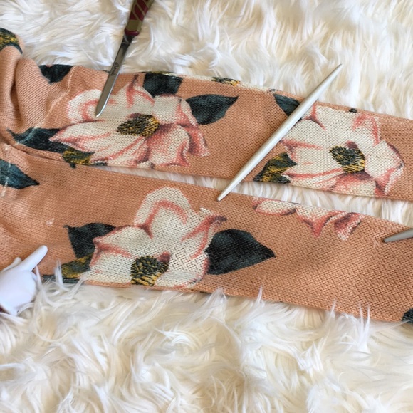 Show Me Your Mumu Cropped Varsity Sweater- in Southern Magnolia Knit - Picture 11 of 12